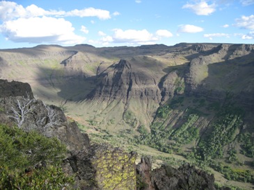 Looking into the head of Big Indian Gorge